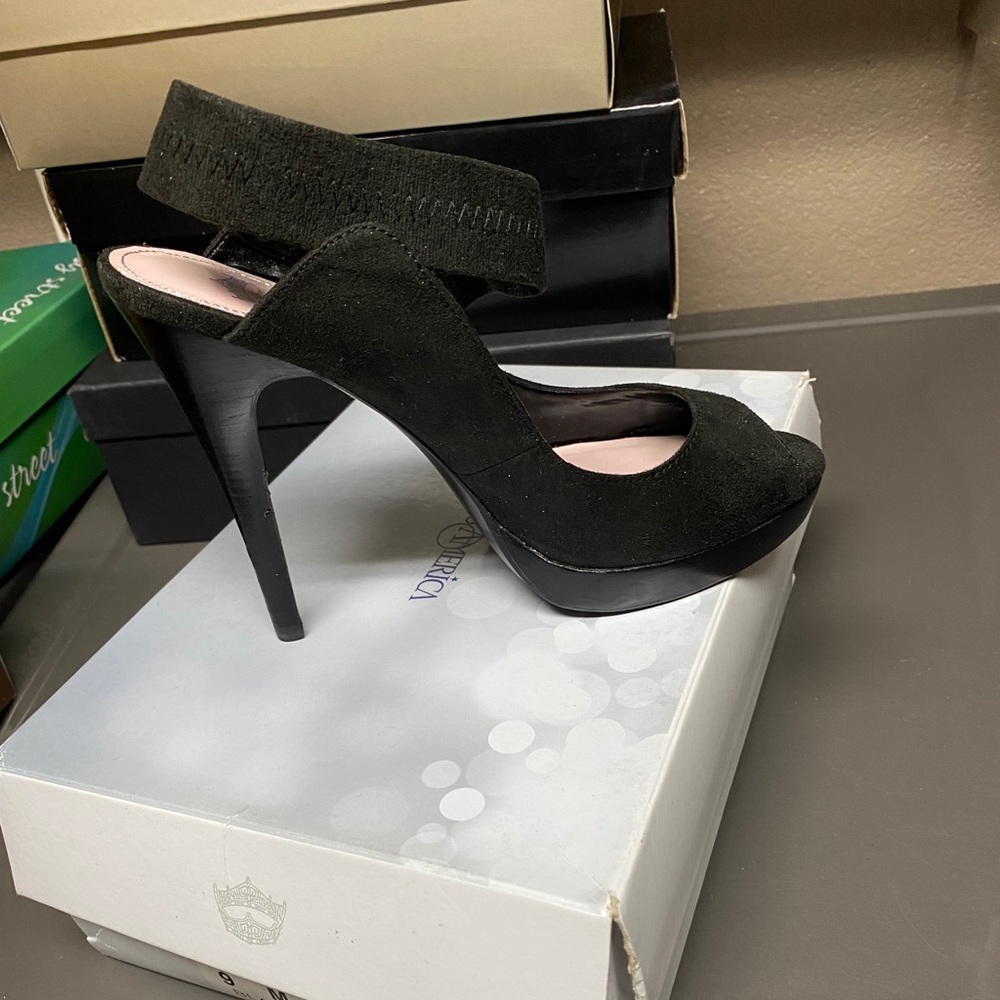 Black suede sandals